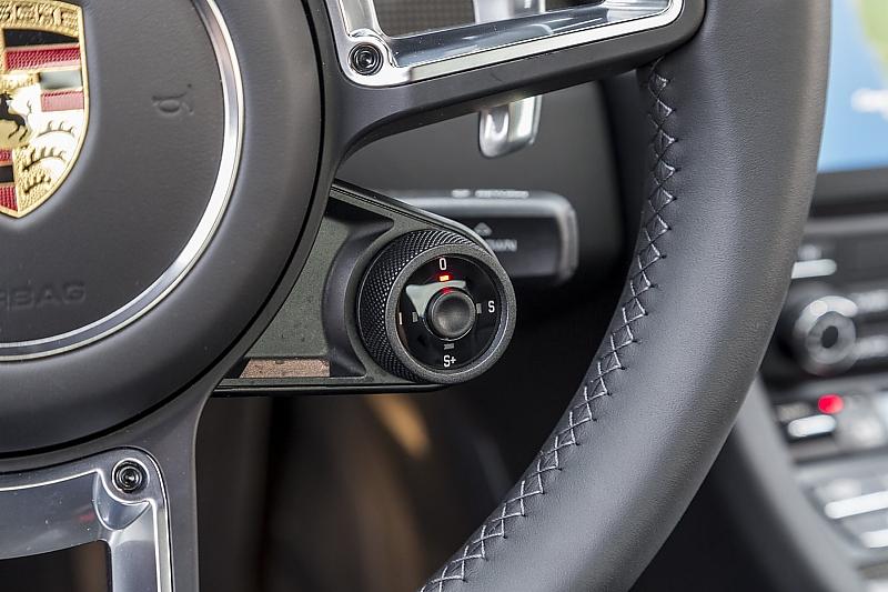 Porsche 911 Turbo S Jahrgang 2016