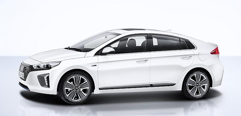 Hyundai Ioniq 2016 - tritt gegen den Toyota Prius an