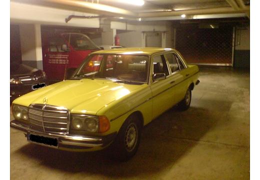 Mercedes-Benz W 123 Limousine (1975–1986) 240 D (72 PS)