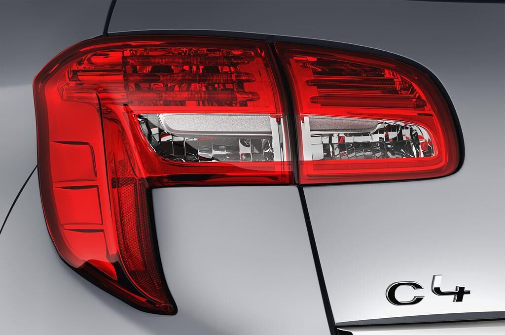 Citroen C4 Aircross (Baujahr 2016) Exclusive 5 Türen Rücklicht