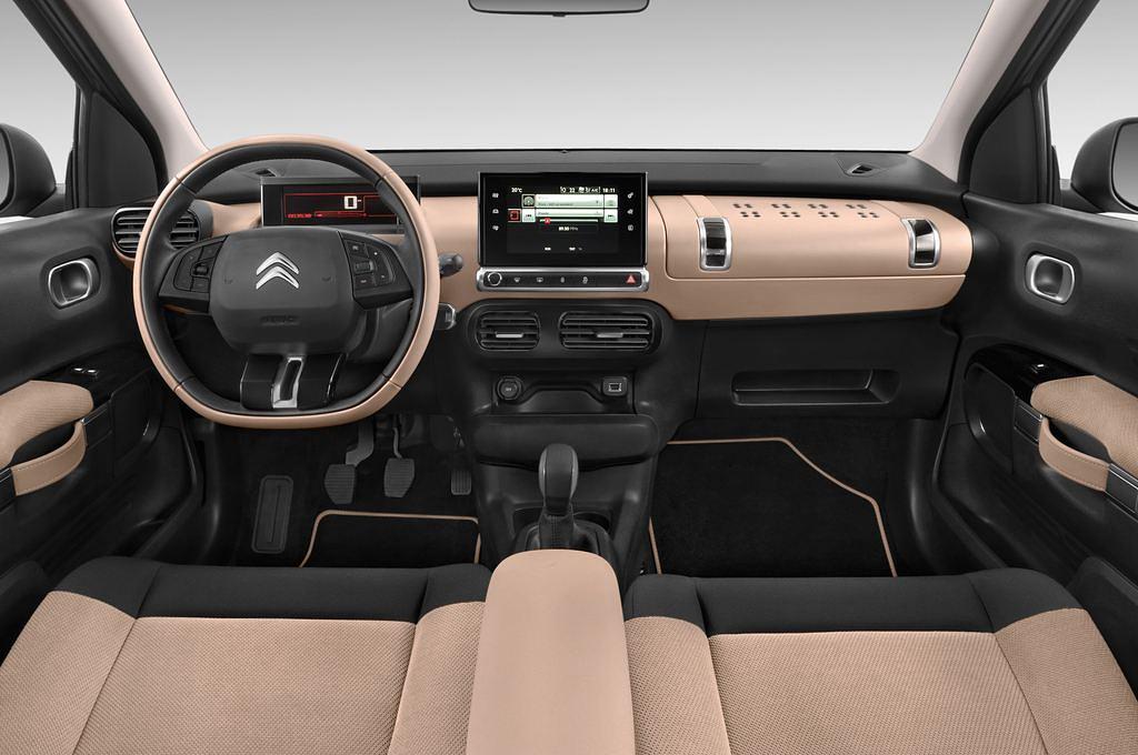 Citroen C4 Cactus (Baujahr 2014) Shine Edition 5 Türen Cockpit und Innenraum