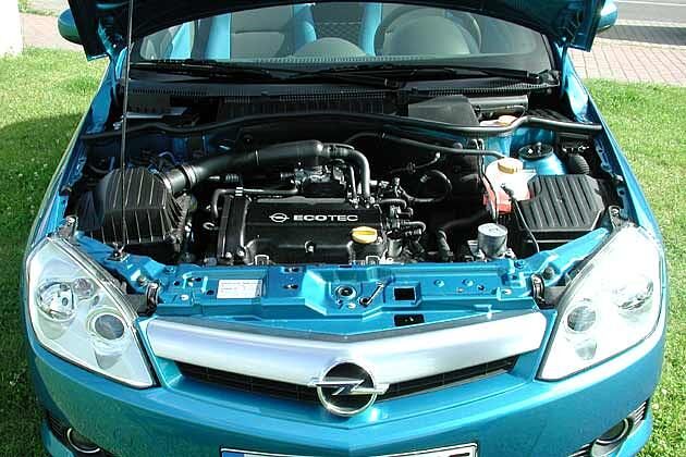 Zur Wahl stehen ein 90-PS- und ein 125-PS-Ecotec-Motor