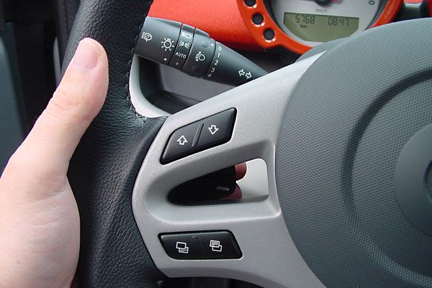 350 Euro Aufpreis: Schaltpaddles fürs Lenkrad bei der Version mit automatisiertem Schaltgetriebe