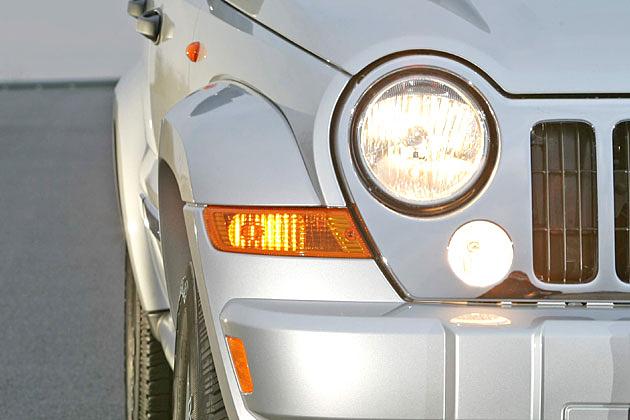 Jetzt in die Radlaufverbreiterungen integriert: Große Blinker