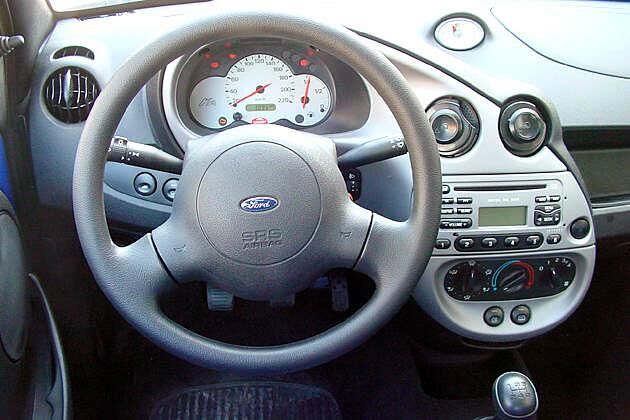 Der kühne Schwung des Cockpits verblüfft