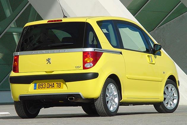 Die Z-Form der C-Säule erinnert an die Mercedes A-Klasse