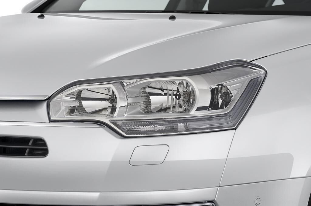 Citroen C5 (Baujahr 2010) VTR Plus 5 Türen Scheinwerfer