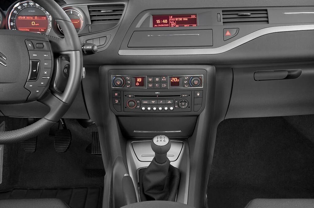 Citroen C5 (Baujahr 2010) VTR Plus 5 Türen Mittelkonsole