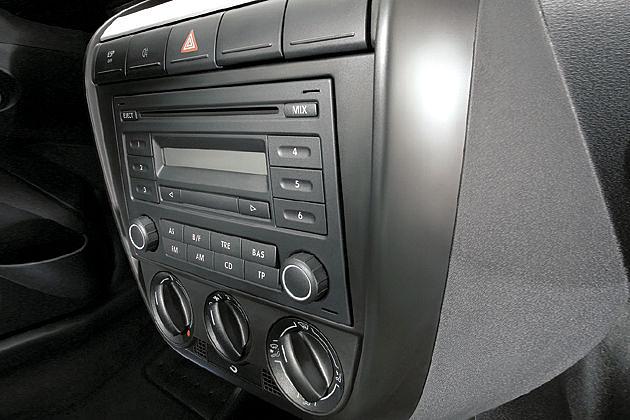 Gegen 450 Euro Aufpreis bekommt man ein CD-Radio, eine Klimaanlage kostet 1.225 Euro