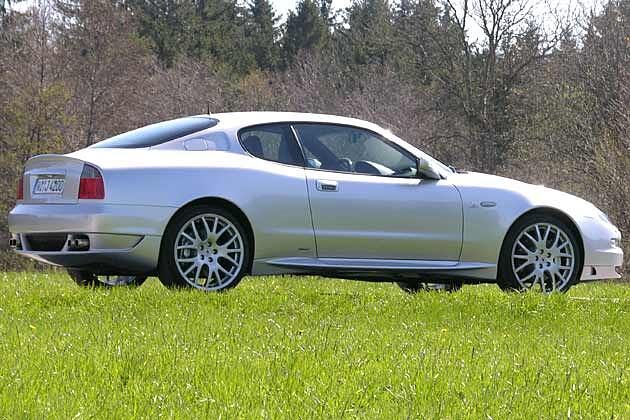 Dennoch ist auch das aktuelle Coupé ein absolut sehenswerter Italo-Beau