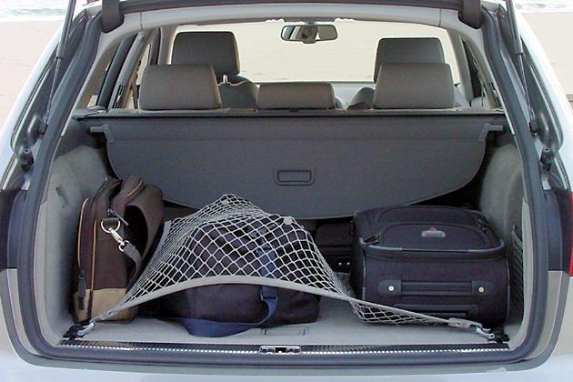 In den Kofferraum passen in Normalkonfiguration 565 Liter  ein Octavia Combi schafft 580 Liter