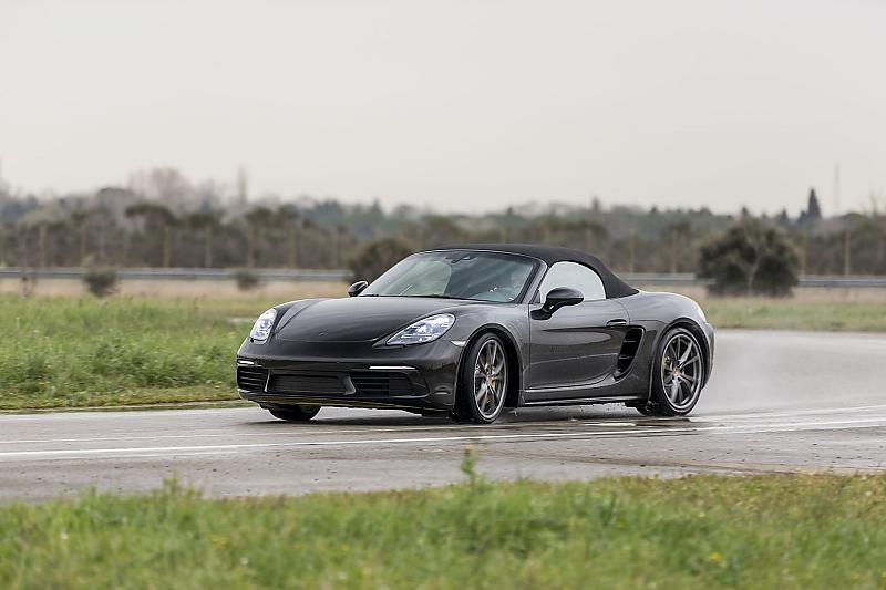Porsche Boxster 718