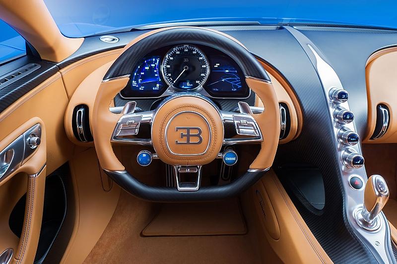 Das Cockpit des Bugatti Chiron gleicht dem eines Flugzeuges
