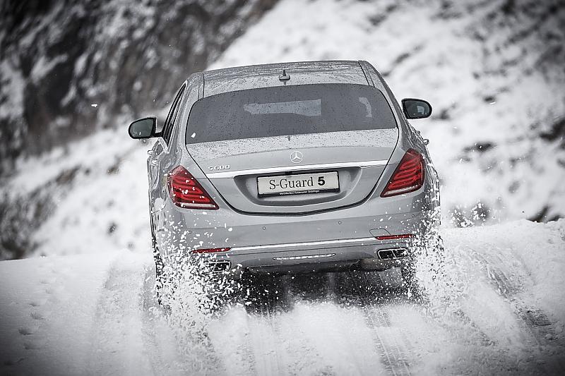 Mercedes Fahrertraining für Panzerlimousinen