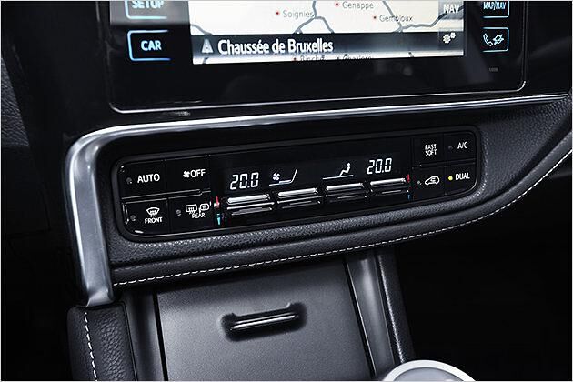 Die Klimaautomatik ist, bis auf das Basismodell, bei allen Ausstattungslinien serienmäßig dabei