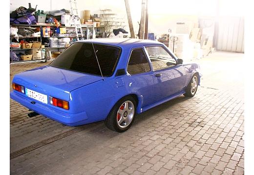 Opel Ascona Limousine (1975–1981) 2.0 (110 PS)