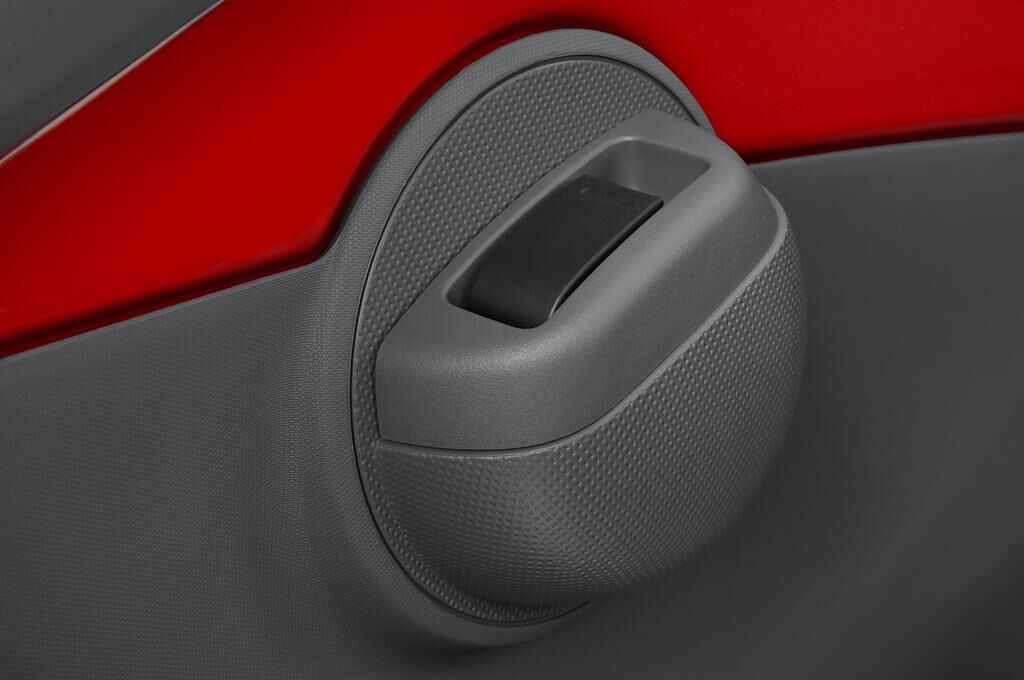 Citroen C1 (Baujahr 2009) C-Chic 5 Türen Bedienungselemente Tür