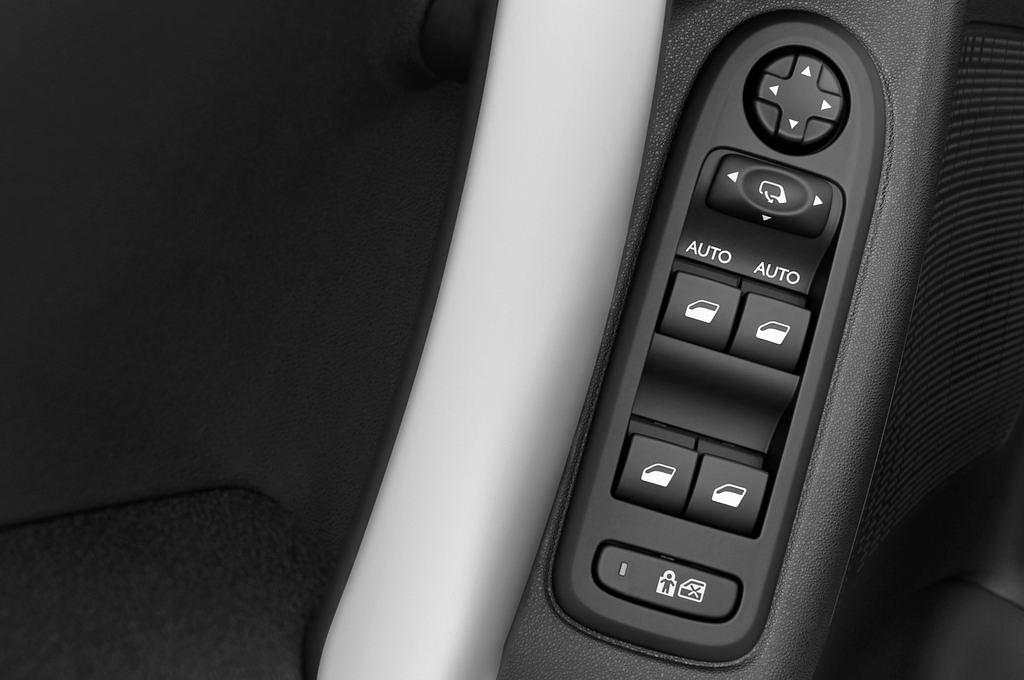 Citroen C3 (Baujahr 2010) Exclusive 5 Türen Bedienungselemente Tür