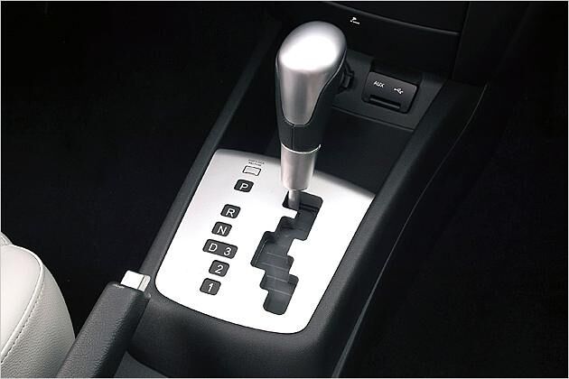 Die aufpreispflichtige Automatik hat nur vier Gangstufen