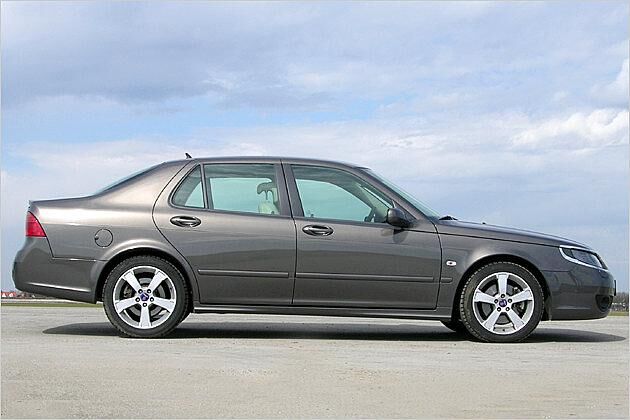 Bügel-Türgriffe zählen zu den markanten Merkmalen des Saab 9-5