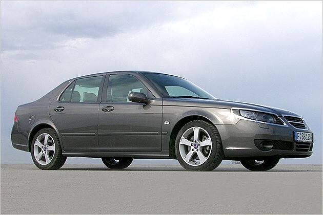 Wer auf Understatement steht, sollte seinen Power-Saab in Rauchgrau-Metallic bestellen