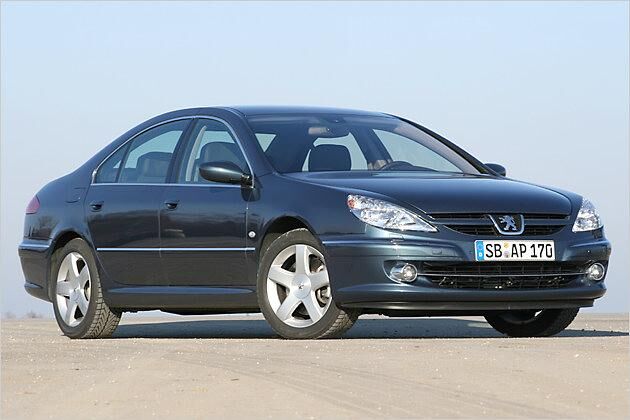 Im Alltag kann der Peugeot durch sein schlichtes Design nicht aus der Masse hervorstechen