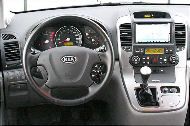Kia Carnival: Die Regler wirken zum Teil etwas grobschlächtig