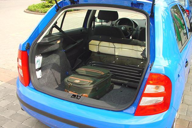 Nach dem Umlegen der Rücksitze - serienmäßig geht das nur im Ganzen - 1.016 Liter Stauraum