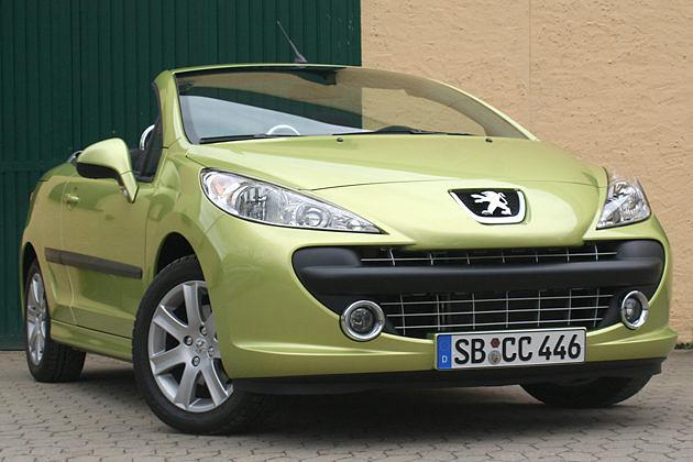 Die von der Limousine übernommenen Leuchten geben dem CC eine dynamische Note