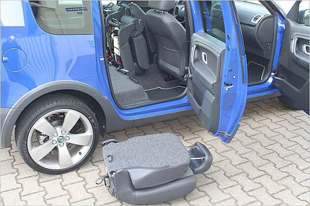 Die ausgebauten Sitzmöbel sind ein Fall für die Garagenunterbringung