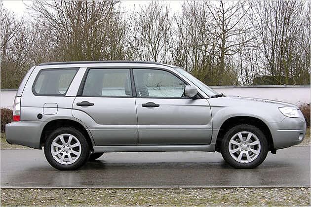 Die Forester-Celebration-Modelle bekommen eine Metallic-Perleffekt-Lackierung