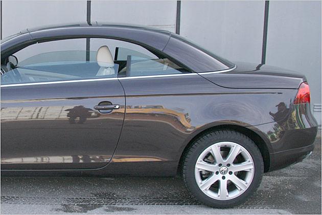 Zum Schluss fahren noch die Scheiben automatisch nach oben