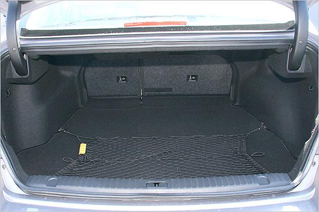 In den Kofferraum passen 523 Liter Gepäck