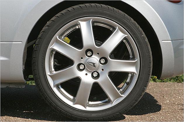Die 16-Zoll-Leichtmetallfelgen gehören zur Serienausstattung
