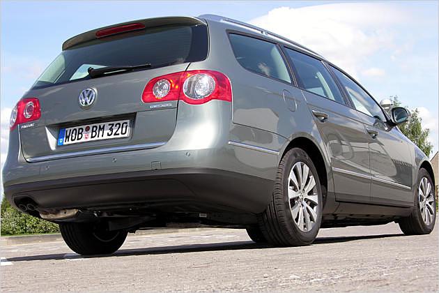 Der Unterboden des Passat BlueMotion wurde zwecks besserer Aerodynamik überarbeitet