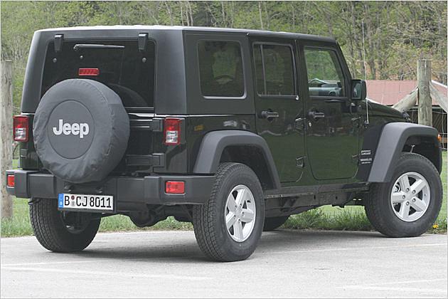 Die kantige Form scheint bei klassischen Geländewagen zum guten Ton zu gehören