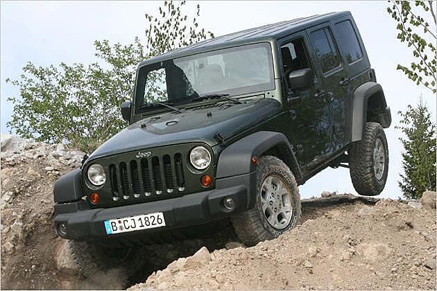 Der Wrangler ist auch mit drei Rädern auf dem Boden stets Herr der Lage
