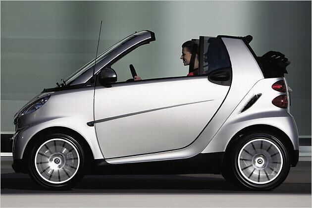 Gegenüber seinem Vorgänger ist der Smart um 19,5 Zentimeter in der Länge gewachsen