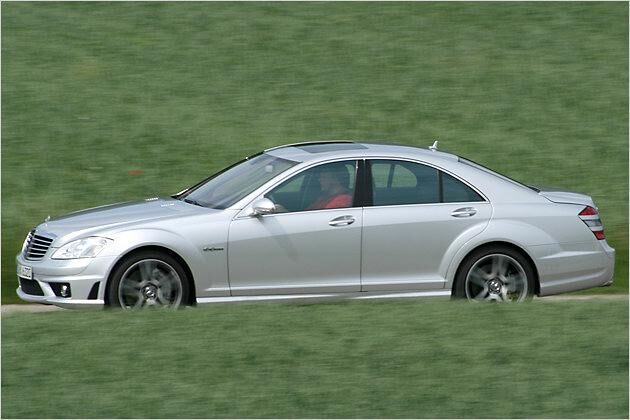 Dieser Über-Benz ist eine Mischung aus Luxus-Limousine und DTM-Bolide