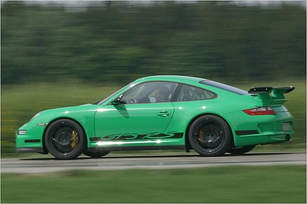 Porsche gibt eine Höchstgeschwindigkeit von 310 km/h an