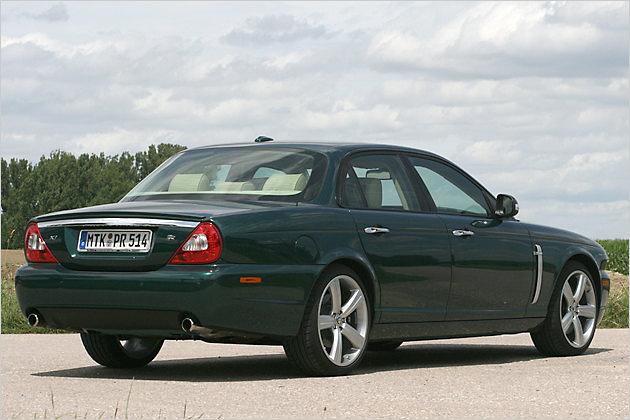 In 5,3 Sekunden schafft der XJR den Spurt auf Tempo 100