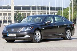 Lexus LS 600h L: CO2-reduzierter Genuss im stärksten Serien-Hybrid