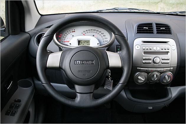 Das Lenkrad des Sirion stammt von Momo