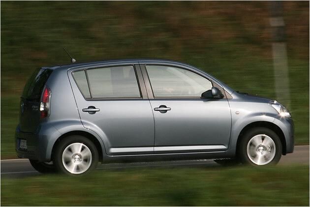 Zu einem Preis ab 11.490 Euro ist der Daihatsu Sirion ein echtes Schnäppchen