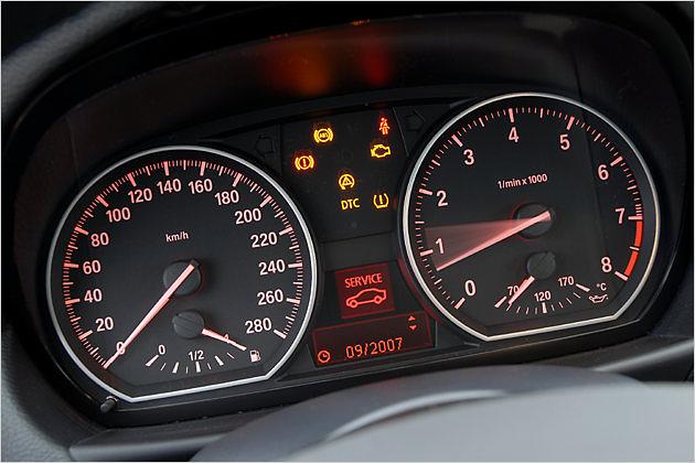 Bei 250 km/h wird der 135i abgeregelt