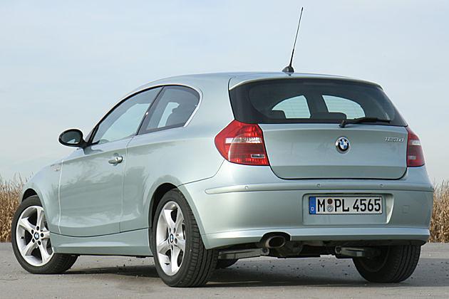 Schmucklos: Der exzellente Biturbo-Diesel hätte ein cooleres Endrohr verdient