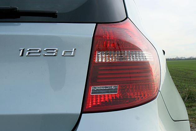 Inkognito: Das Typenschild am Heck ist das auffälligste Erkennungszeichen des neuen Turbo-Diesel