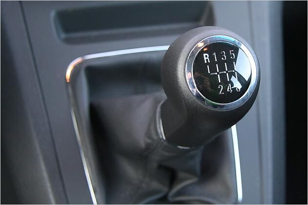 Der 1,7-Liter-Diesel mit 125 PS wird serienmäßig mit einer Sechsgang-Schaltung gekoppelt