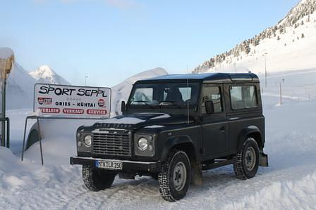 Land Rover Defender
