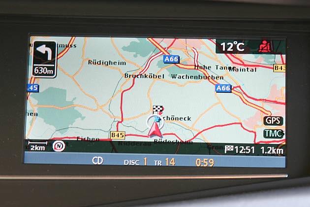 Serienausstattung: Der Vel Satis 3.0 dCi ist mit einer hochwertigen DVD-Navigation ausgestattet